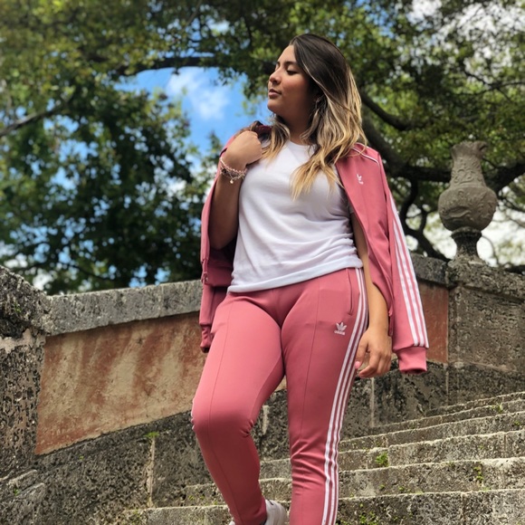 Meet your Posher, Emily - Picture 1 of 1